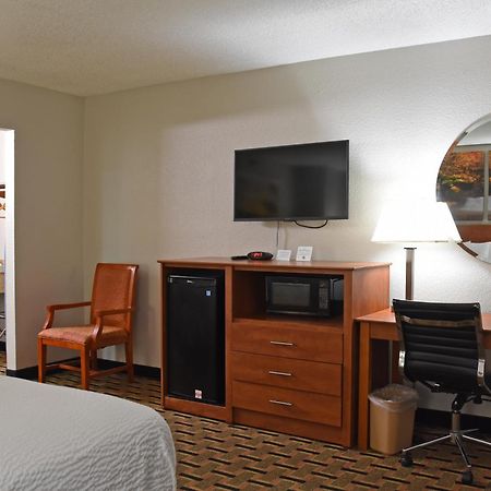 Days Inn By Wyndham Lebanon Bagian luar foto