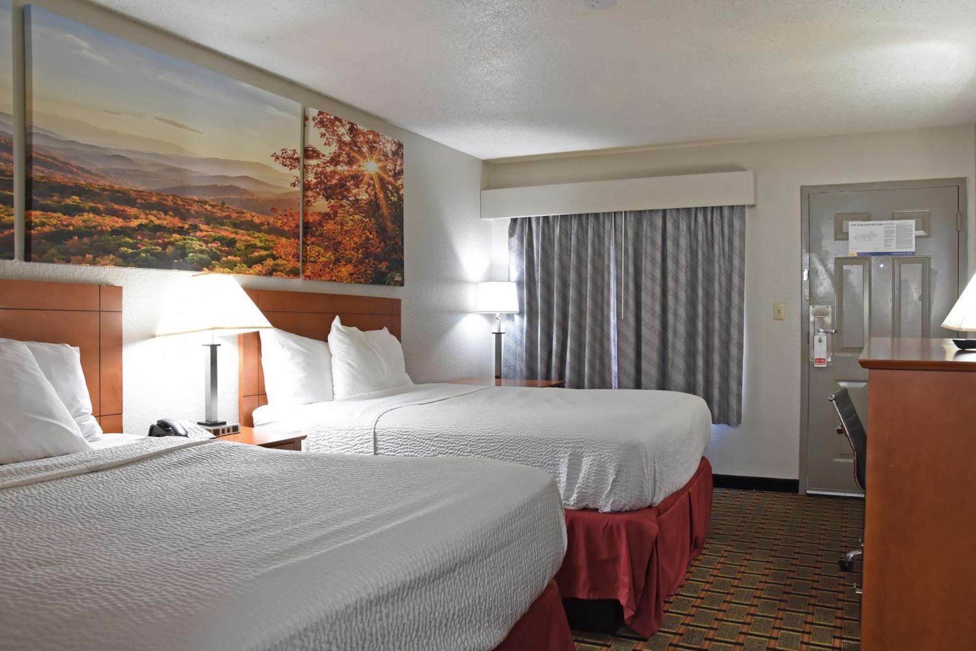 Days Inn By Wyndham Lebanon Bagian luar foto