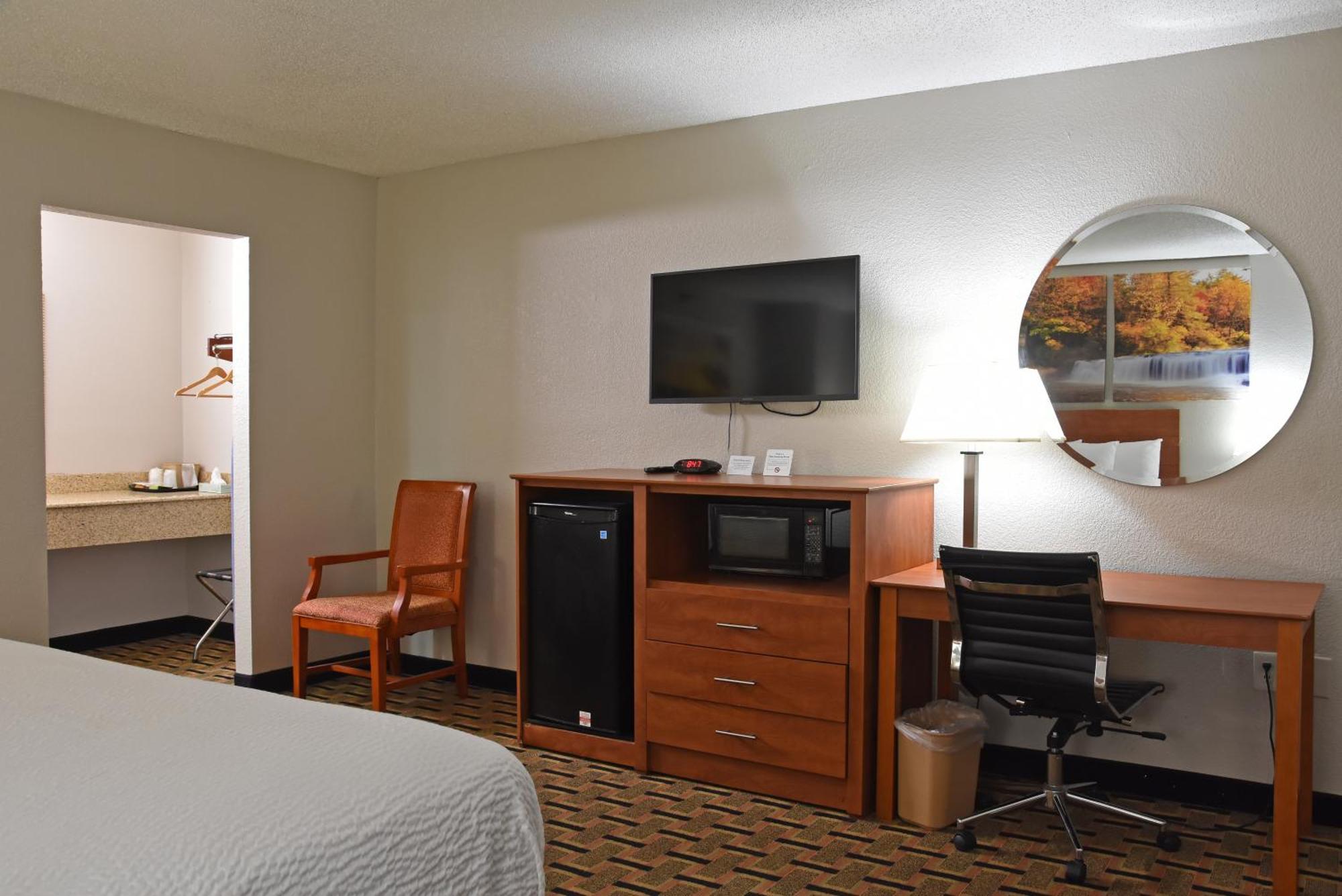 Days Inn By Wyndham Lebanon Bagian luar foto