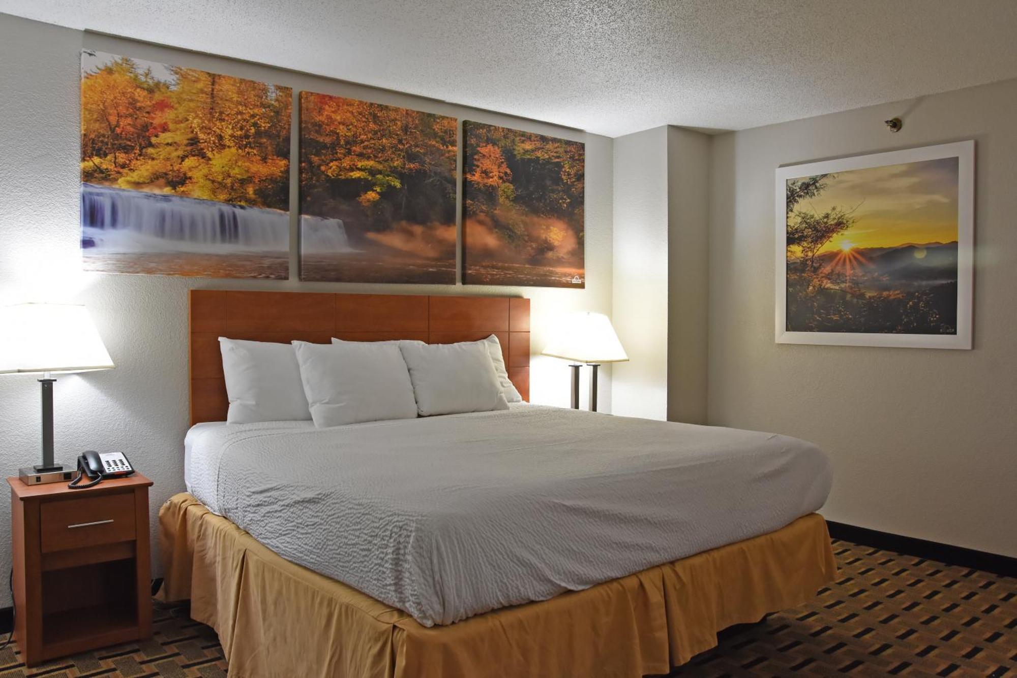 Days Inn By Wyndham Lebanon Bagian luar foto