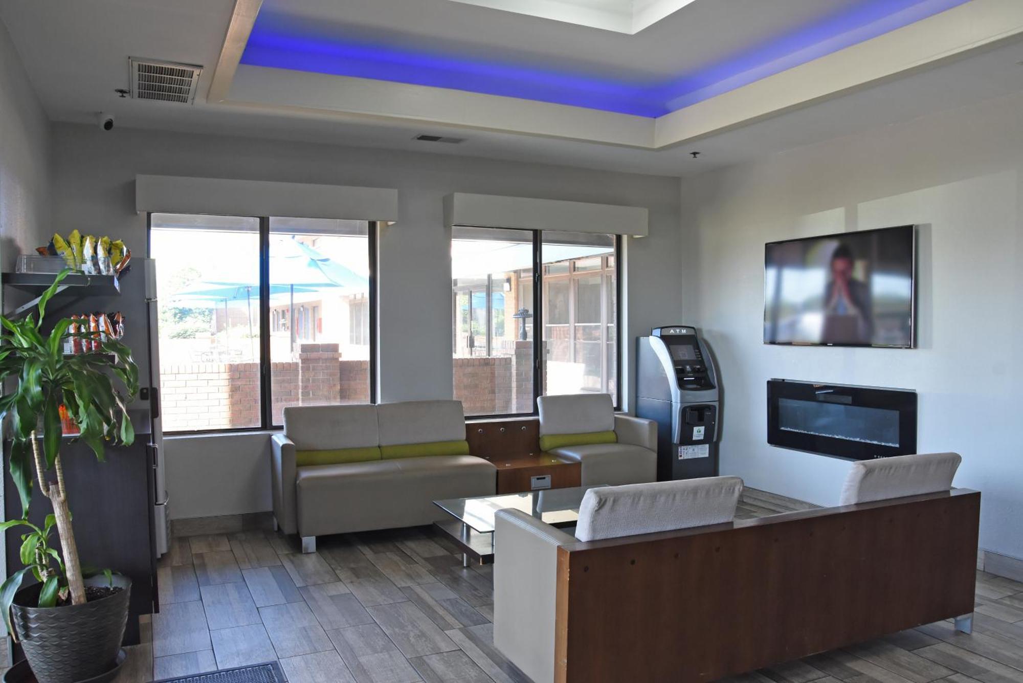 Days Inn By Wyndham Lebanon Bagian luar foto