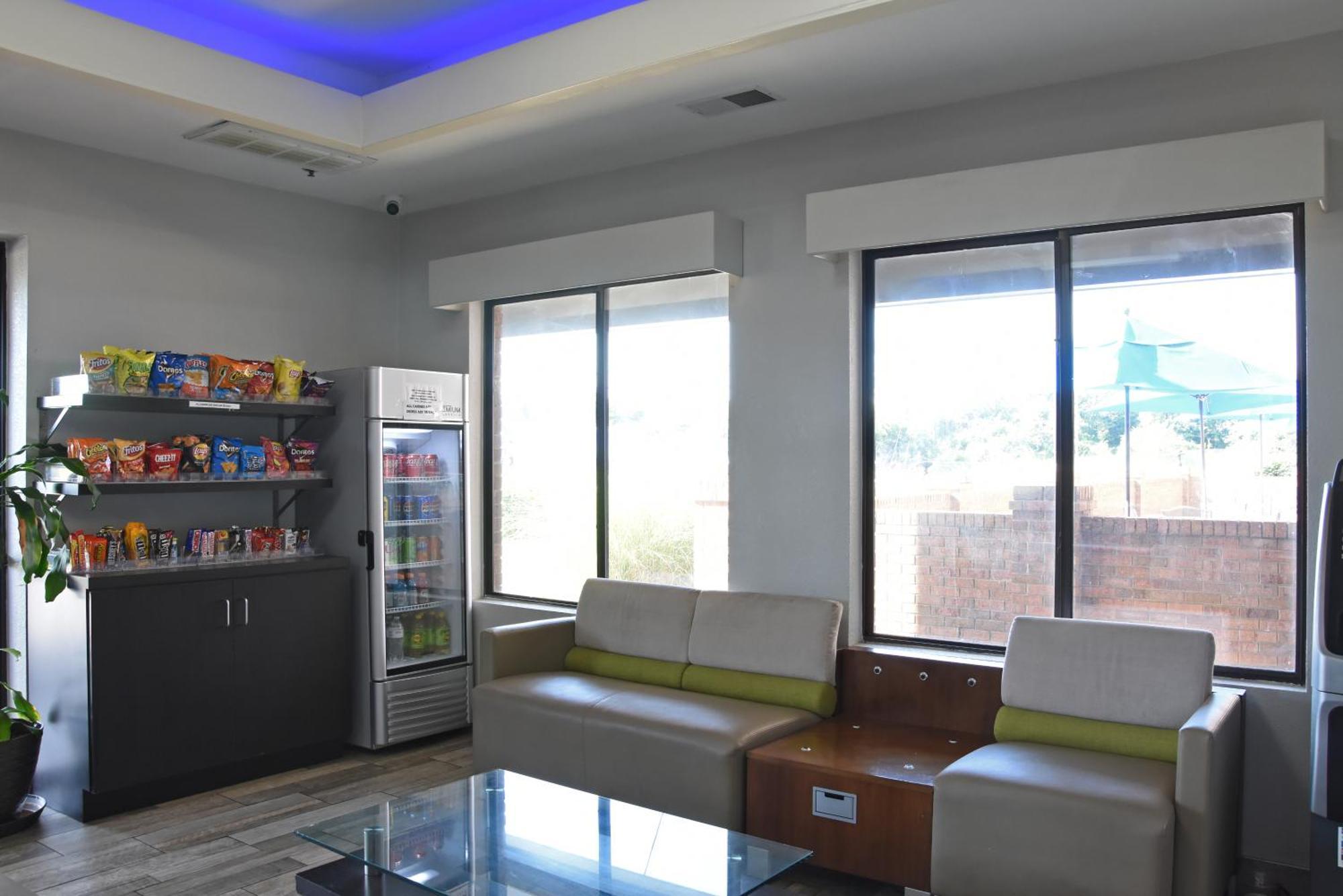Days Inn By Wyndham Lebanon Bagian luar foto