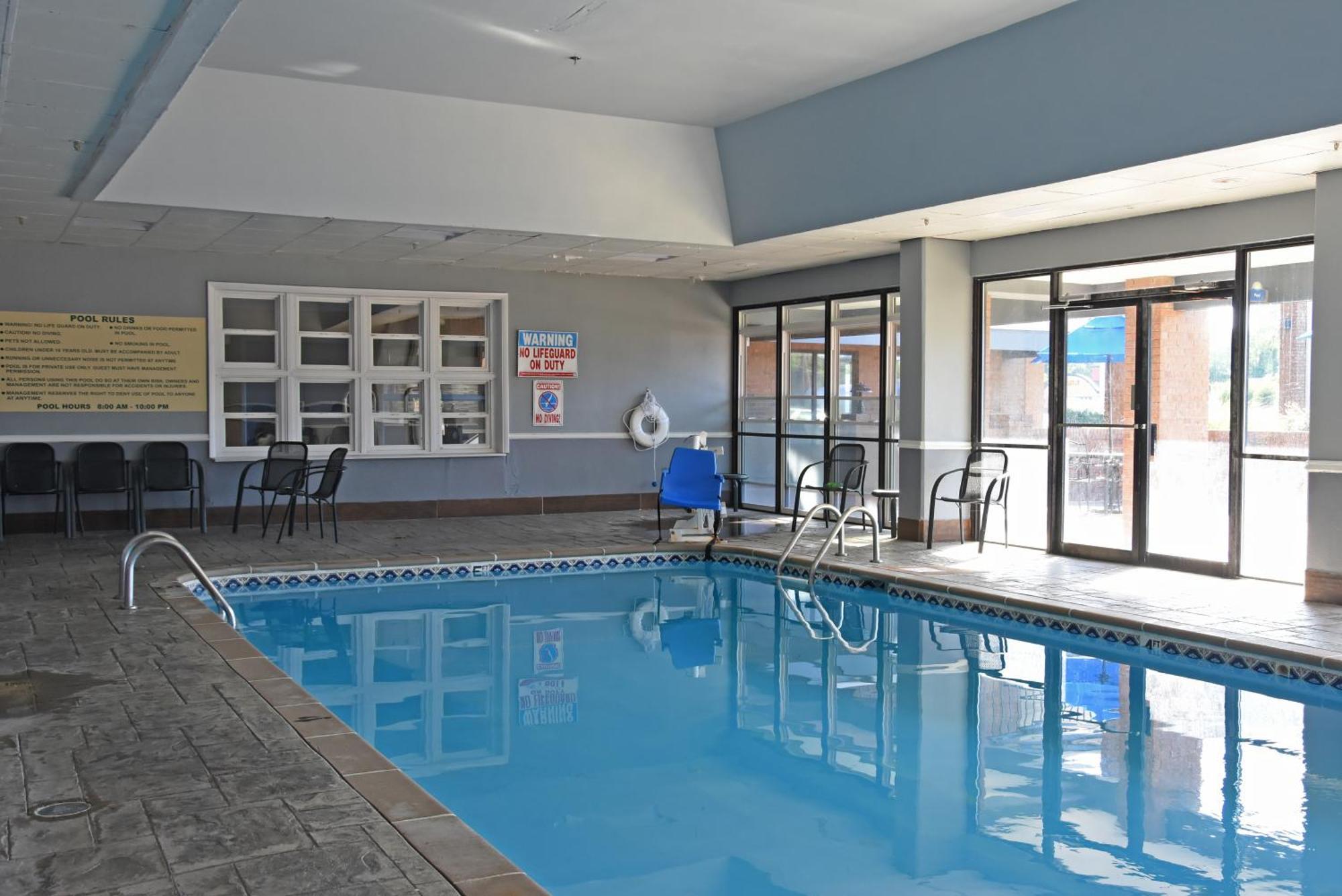 Days Inn By Wyndham Lebanon Bagian luar foto