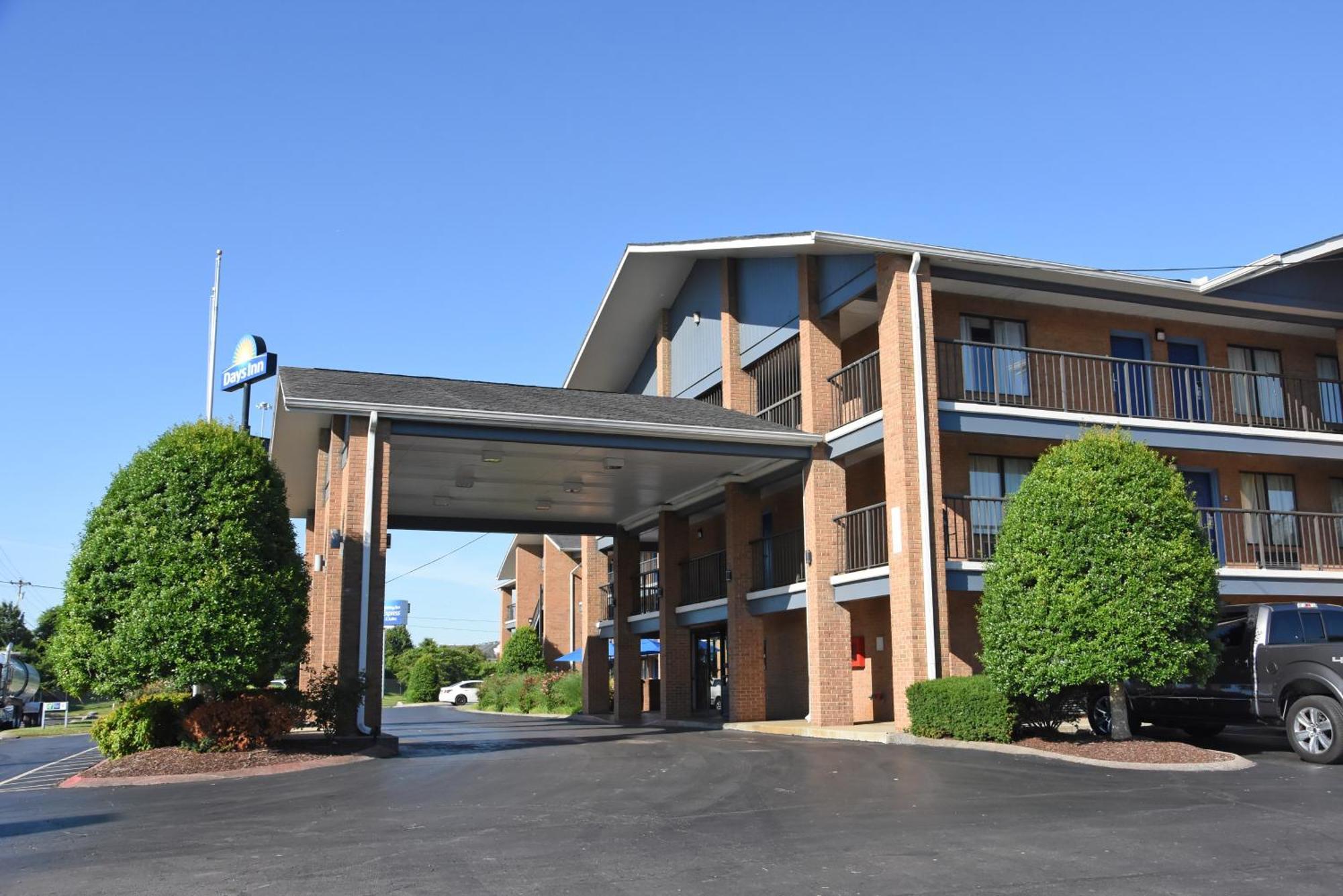 Days Inn By Wyndham Lebanon Bagian luar foto