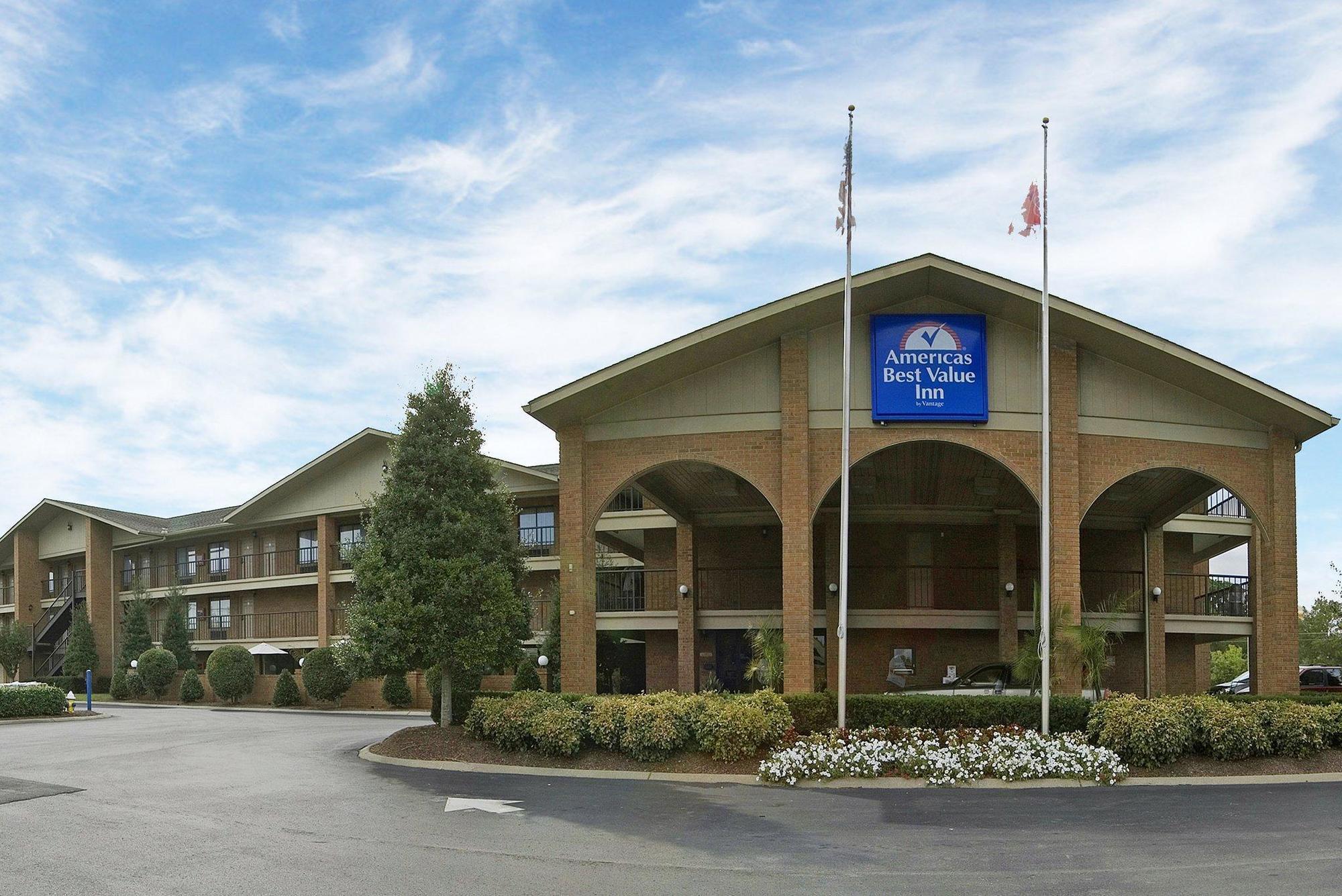 Days Inn By Wyndham Lebanon Bagian luar foto